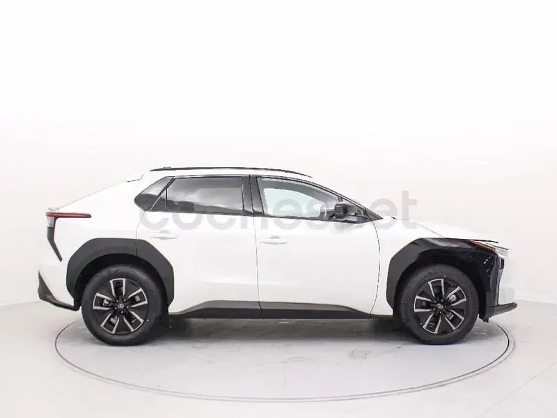 Usado Toyota bZ4X Advance 2025 Eléctrico SUV