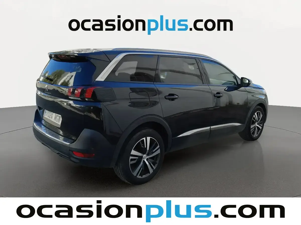 Usado Peugeot 5008 Allure 130 CV (95 kW) 2023 Negro SUV