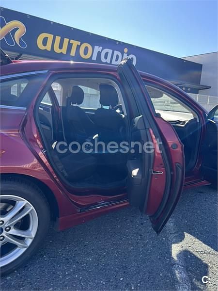 Usado Ford Mondeo Titanium 150 CV (110 kW) 2015 Granate Berlina