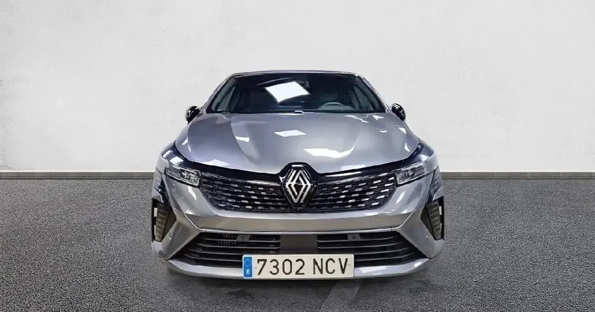 Usado Renault Clio Techno 90 CV (66 kW) 2025 Utilitario