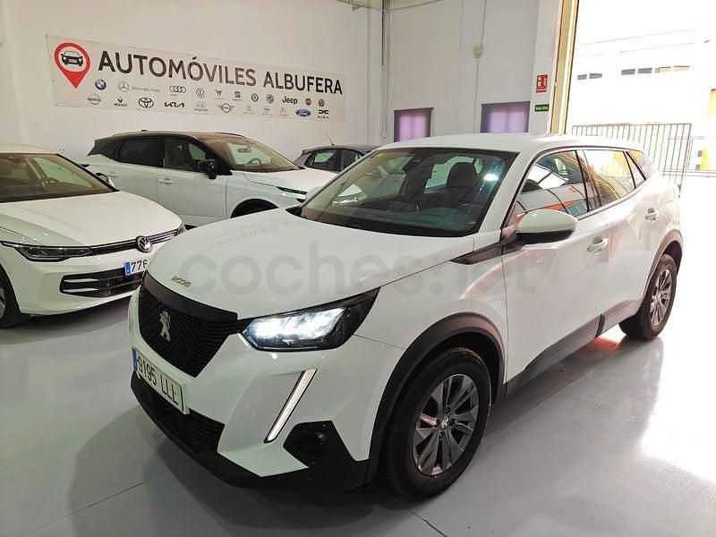 Usado Peugeot 2008 Active 110 CV (80 kW) 2021 Blanco SUV