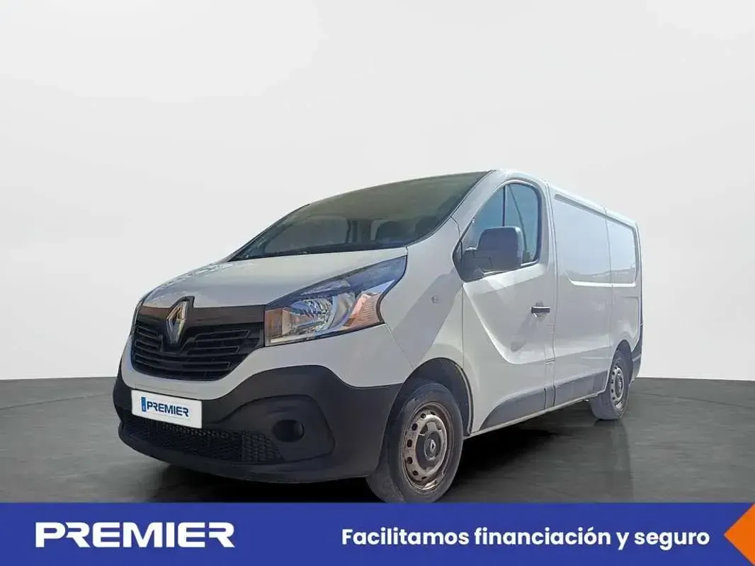 Usado Renault Trafic 95 CV (69 kW) 2018 Blanco Monovolumen