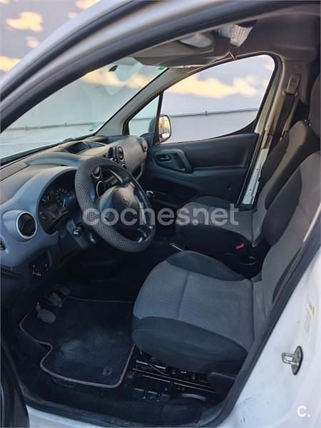 Usado Dacia Duster Lauréate 125 CV (91 kW) 2016 Negro SUV