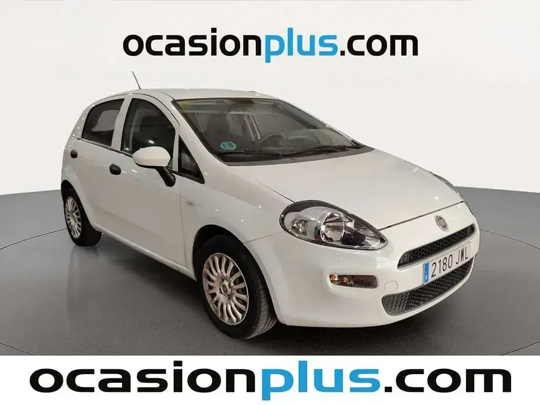 Usado Fiat Punto Pop 69 CV (50 kW) 2017 Blanco Utilitario