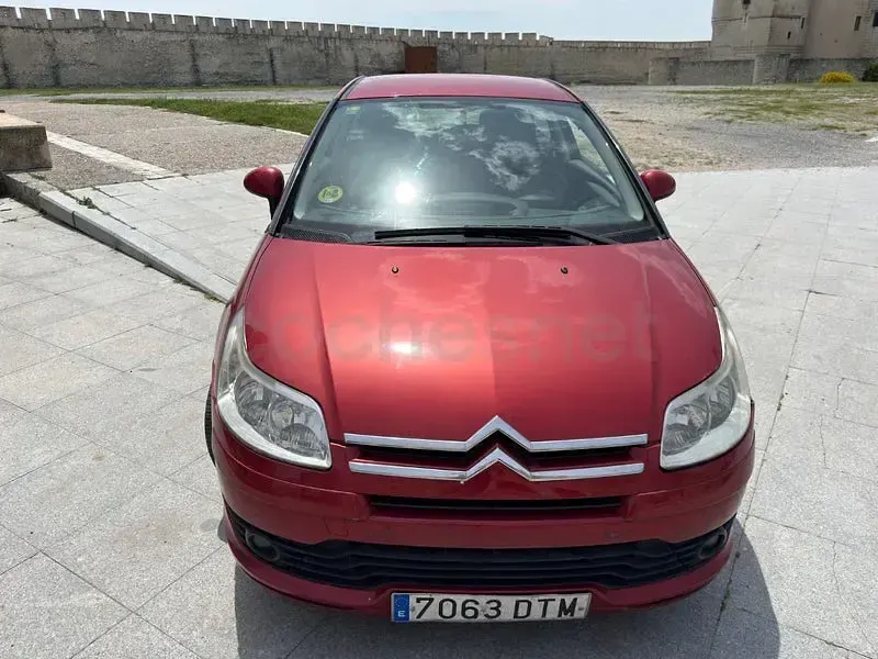 Usado Citroën C4 VTR Sport 92 CV (67 kW) 2007 Granate Berlina