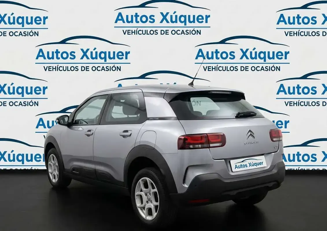 Usado Citroën C4 Cactus Shine 99 CV (72 kW) 2019 Gris Utilitario