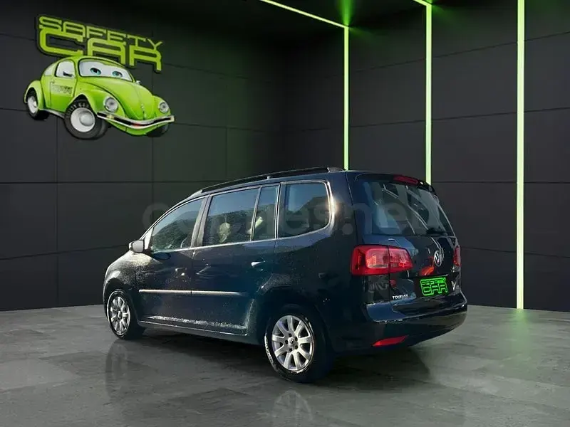 Usado VW Touran Edition 105 CV (77 kW) 2011 Negro Monovolumen