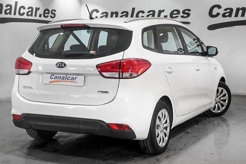 Usado Kia Carens 115 CV (84 kW) 2016 Blanco Monovolumen
