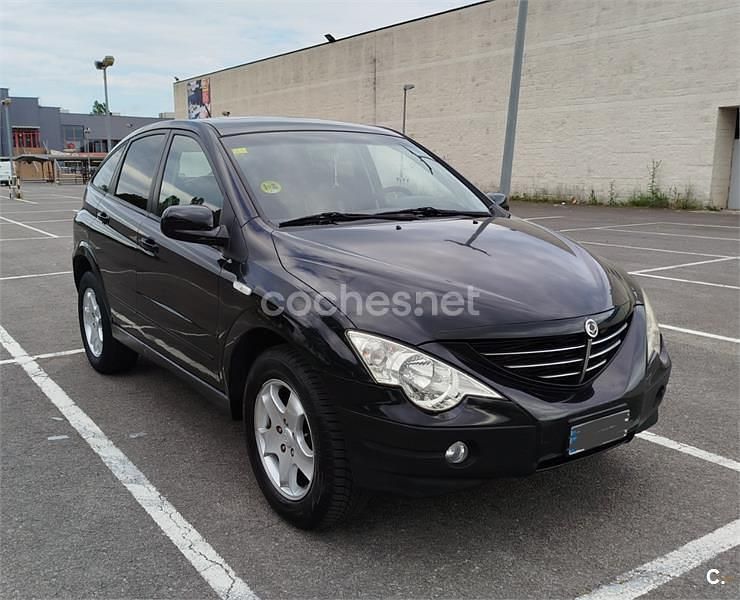 Negro Usado 2007 Ssangyong Actyon Limited SUV | 3900 € (Buen precio) - Imagen 1/4