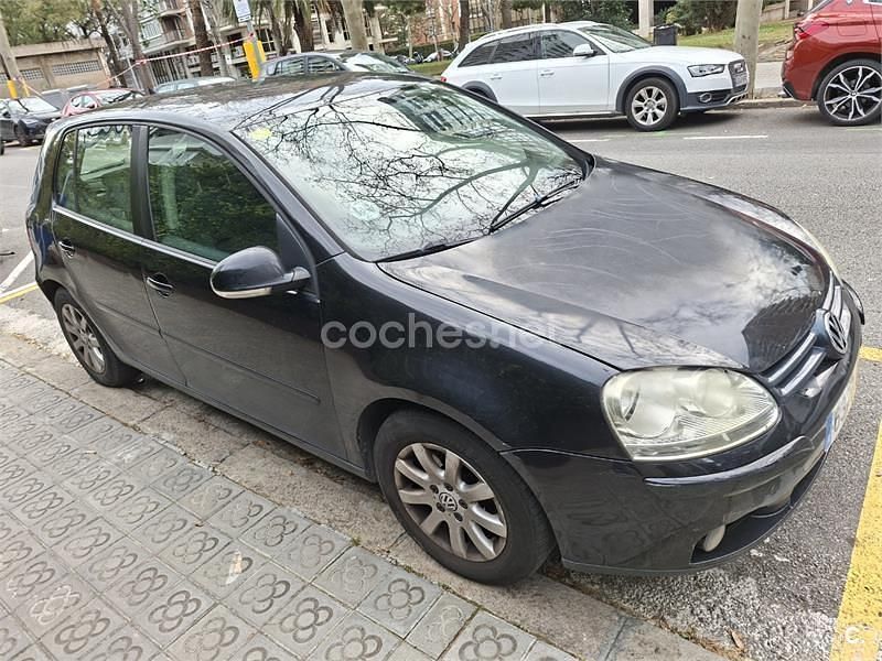 Usado VW Golf VI Highline 105 CV (77 kW) 2008 Negro Utilitario