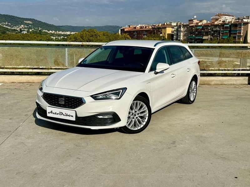 Usado Seat Leon ST XCELLENCE 204 CV (150 kW) 2021 Blanco Familiar