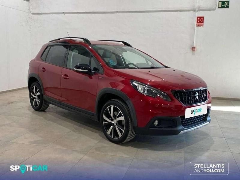 Usado Peugeot 2008 GT-line 110 CV (80 kW) 2019 Rojo SUV