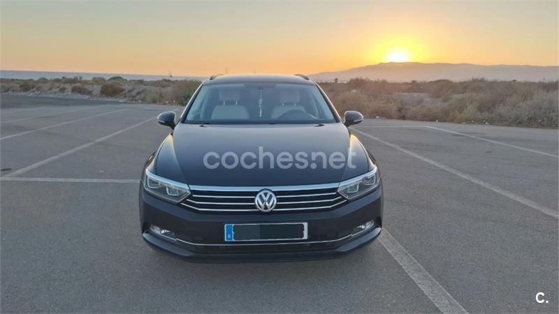 Negro Usado 2016 VW Passat Advance Familiar | 18.200 € (Caro) - Imagen 1/4