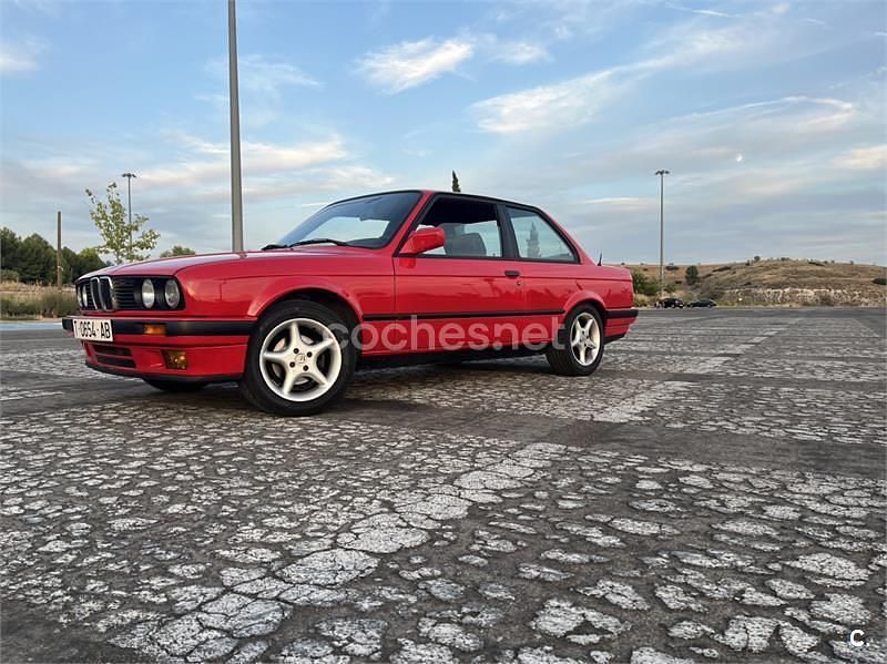 Rojo Usado 1989 BMW 318 M Sport Berlina | 15.000 € - Imagen 1/4