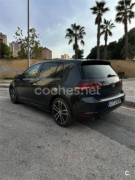 Usado VW Golf VII GTE 204 CV (150 kW) 2015 Gris / plata Berlina
