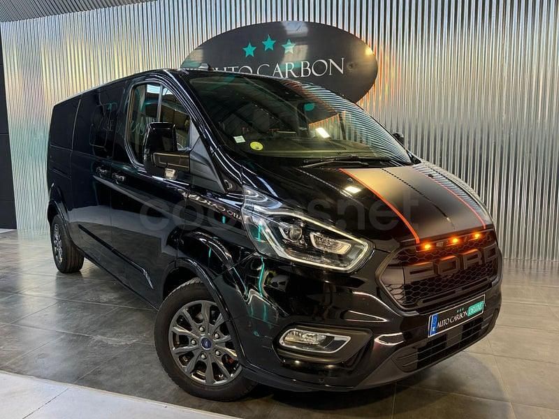 Usado Ford Tourneo Titanium 185 CV (136 kW) 2022 Negro Monovolumen