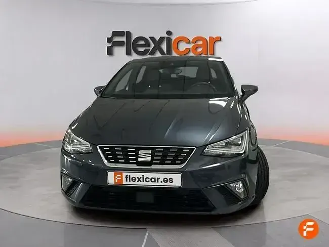 Usado Seat Ibiza 115 CV (84 kW) 2024 Gris Utilitario