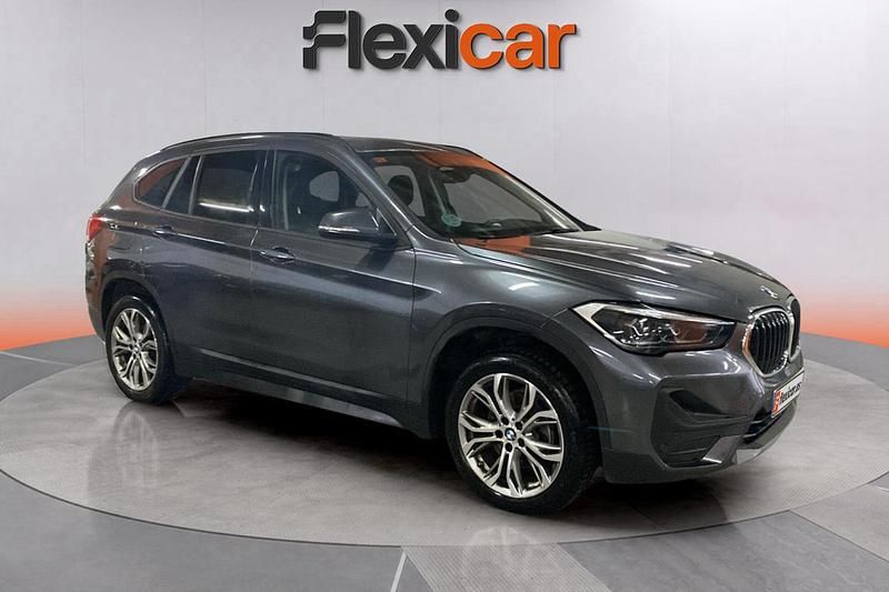 Usado BMW X1 140 CV (102 kW) 2021 Gris SUV