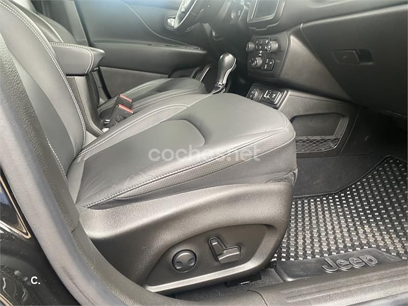 Usado Jeep Renegade 240 CV (176 kW) 2022 Negro SUV