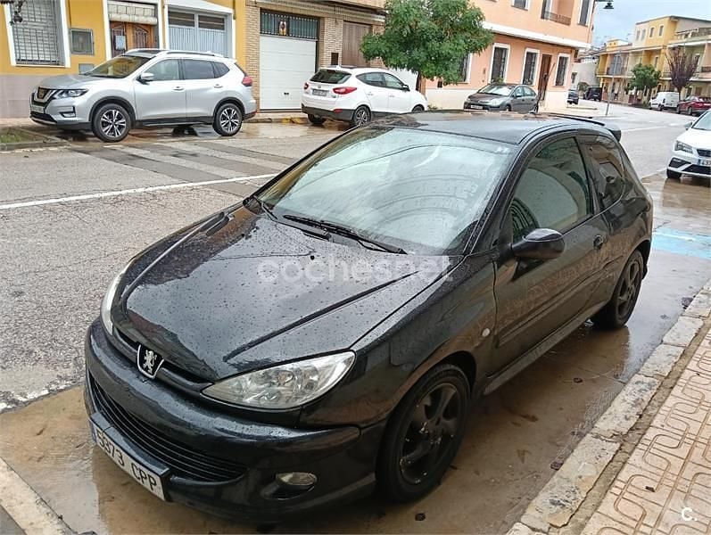 Negro Usado 2003 Peugeot 206 Berlina | 2100 € (Precio justo) - Imagen 1/4