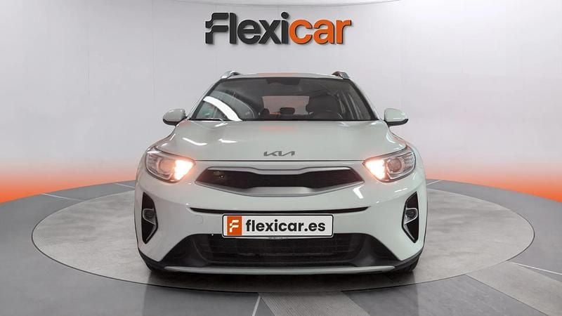 Usado Kia Stonic 79 CV (58 kW) 2025 Blanco SUV