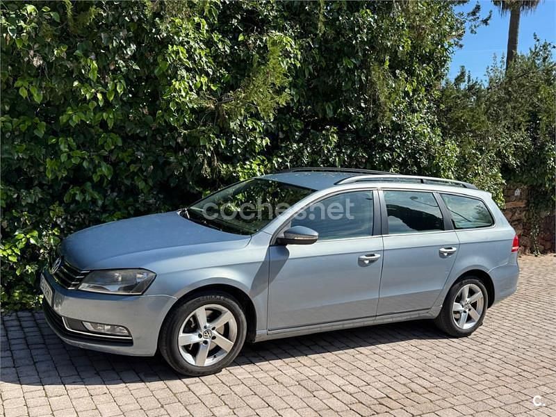 Usado VW Passat Edition 140 CV (102 kW) 2012 Azul Familiar