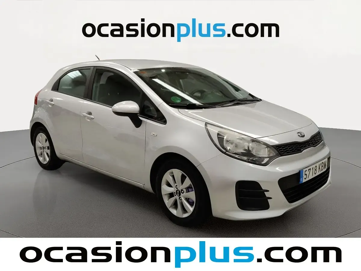 Usado Kia Rio 84 CV (61 kW) 2017 Gris plata Utilitario