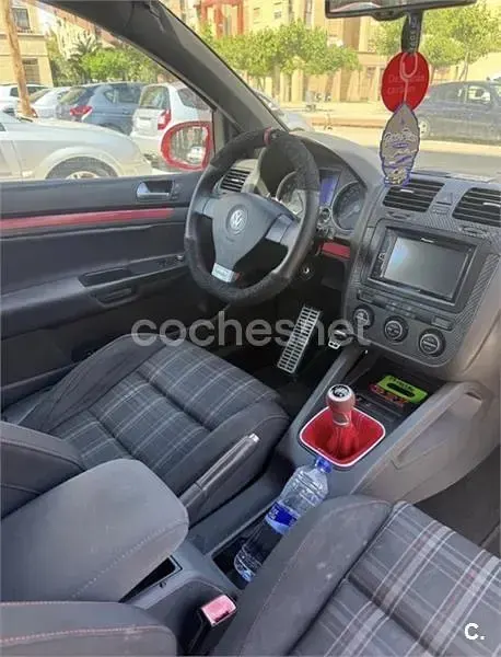 Usado VW Golf IV GTI 200 CV (147 kW) 2006 Rojo Berlina
