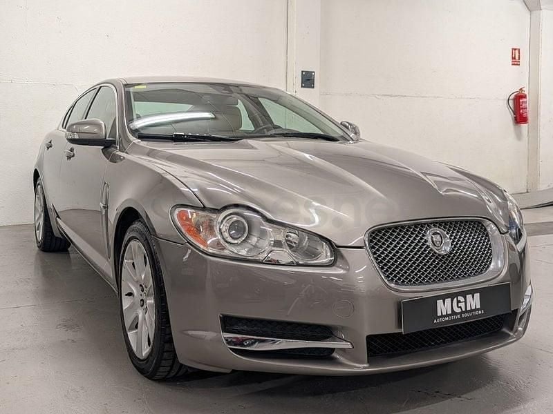 Usado Jaguar XF Premium Luxury 298 CV (219 kW) 2008 Beige Berlina