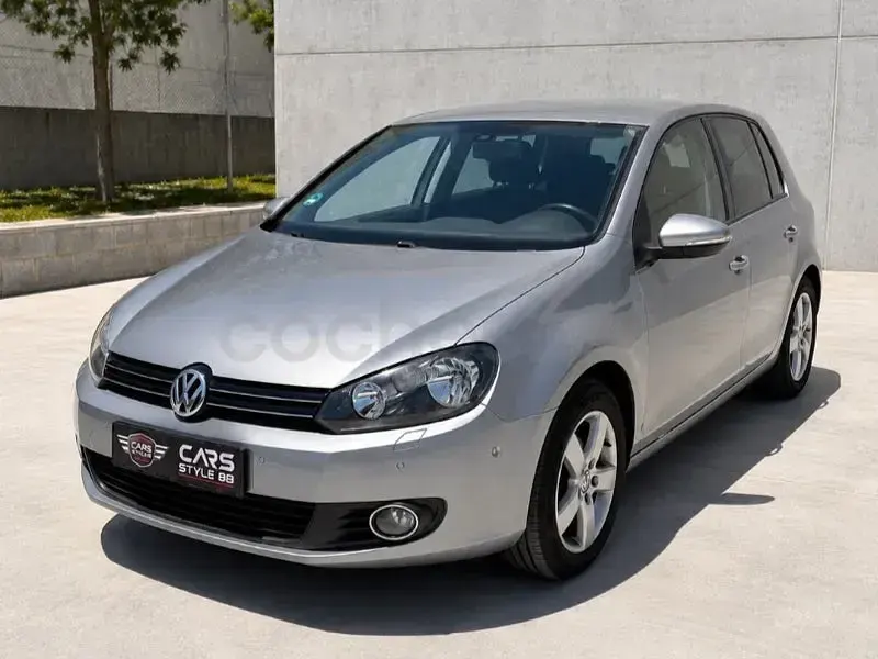 Usado VW Golf VI Advance 105 CV (77 kW) 2011 Gris / plata Utilitario
