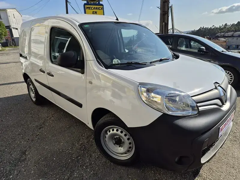 Usado Renault Kangoo 75 CV (55 kW) 2013 Blanco Monovolumen