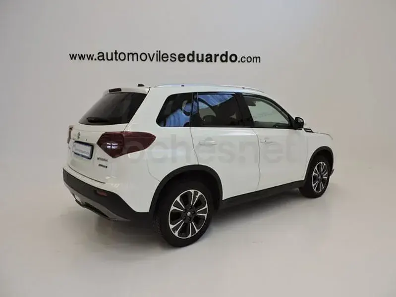 Usado Suzuki Vitara GLX 129 CV (94 kW) 2022 Blanco SUV