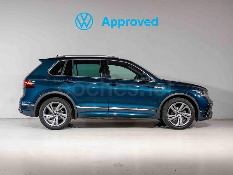 Käytetty VW Tiguan R-line 150 HP (110 kW) 2021 Harmaa Katumaasturi