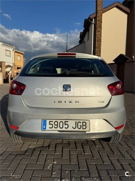 Gris / plata Usado 2015 Seat Ibiza I-Tech Berlina | 6500 € (Buen precio) - Imagen 1/4