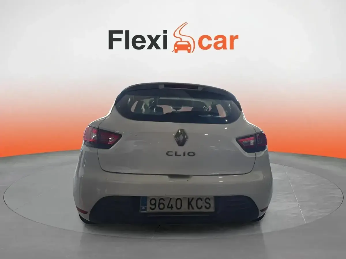 Usado Renault Clio IV Business 75 CV (55 kW) 2017 Blanco Berlina