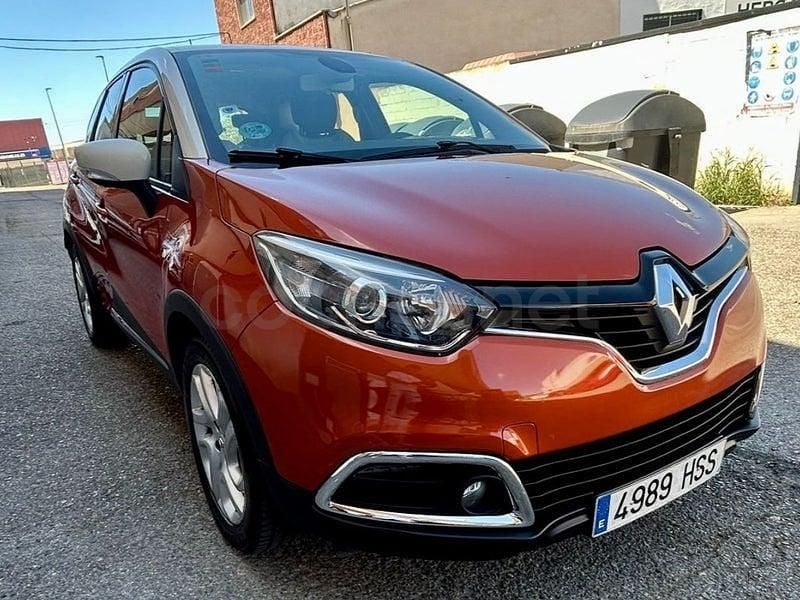 Usado Renault Captur Zen 120 CV (88 kW) 2013 Naranja SUV