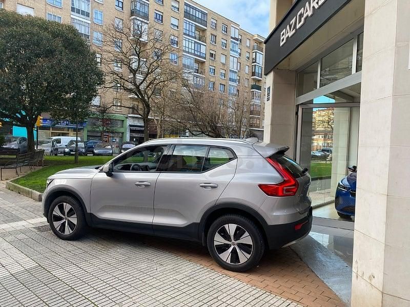 Usado Volvo XC40 Core 163 CV (119 kW) 2023 Gris / plata SUV