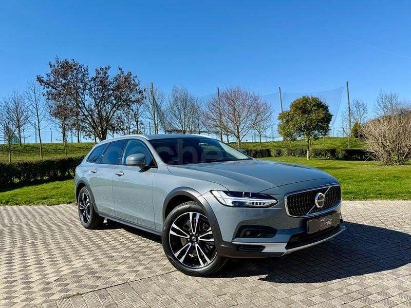 Usado Volvo V90 CC 197 CV (144 kW) 2021 Gris / plata Familiar