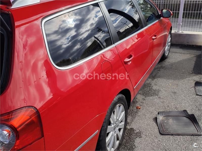 Usado VW Passat Advance 140 CV (102 kW) 2008 Rojo Familiar
