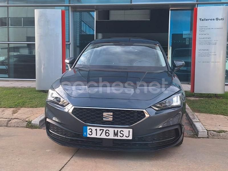 Negro Usado 2024 Seat Leon Style Berlina | 18.500 € (Buen precio) - Imagen 1/4