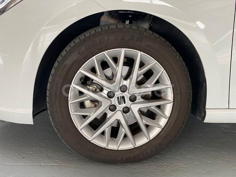 Usado Seat Ibiza FR 110 CV (80 kW) 2024 Blanco Berlina