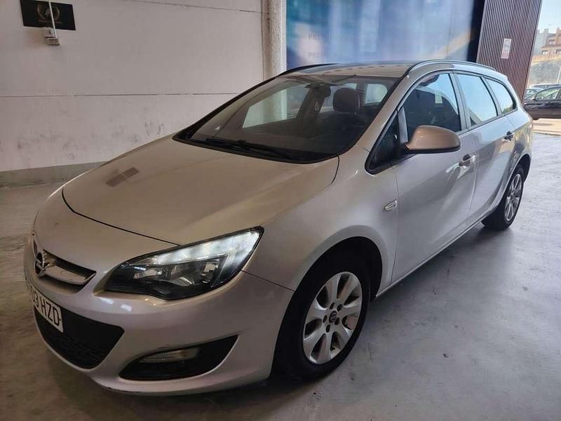 Gris / plata Usado 2014 Opel Astra Business Familiar | 4190 € (Super precio) - Imagen 1/4