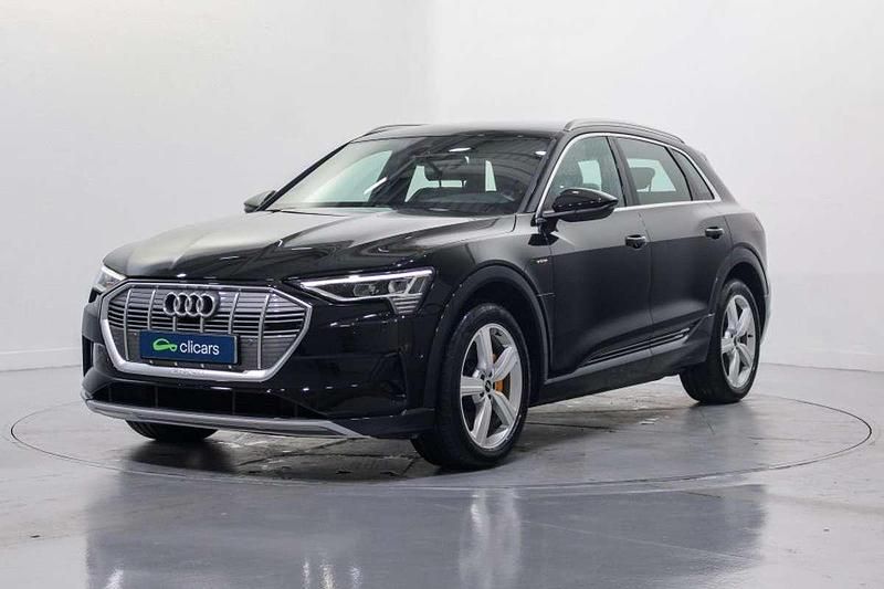 Usado Audi e-tron Advanced 300 kW (408 CV) 2022 Negro SUV