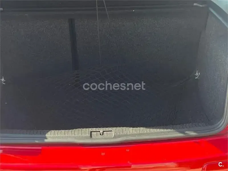 Usado VW Golf IV GTI 150 CV (110 kW) 2002 Rojo Berlina