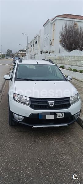 Usado Dacia Sandero Stepway 90 CV (66 kW) 2015 Blanco Berlina