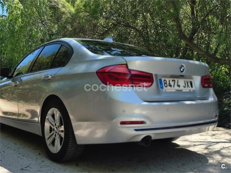 Usado BMW 318 Comfort Edition 150 CV (110 kW) 2017 Gris / plata Berlina