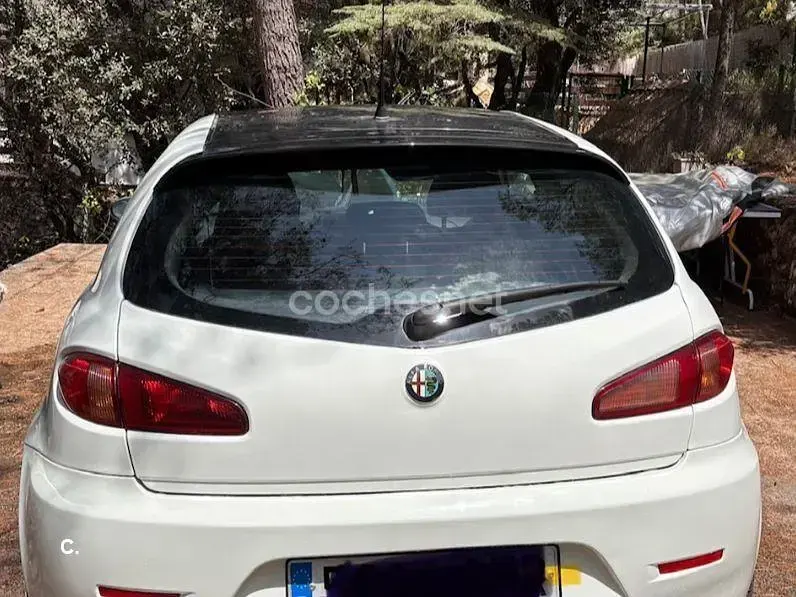 Usado Alfa Romeo 147 120 CV (88 kW) 2008 Blanco Utilitario