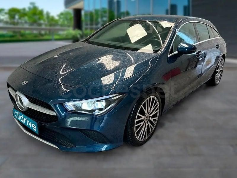 Usado Mercedes CLA220 Shooting Brake 190 CV (139 kW) 2021 Gris / plata Familiar