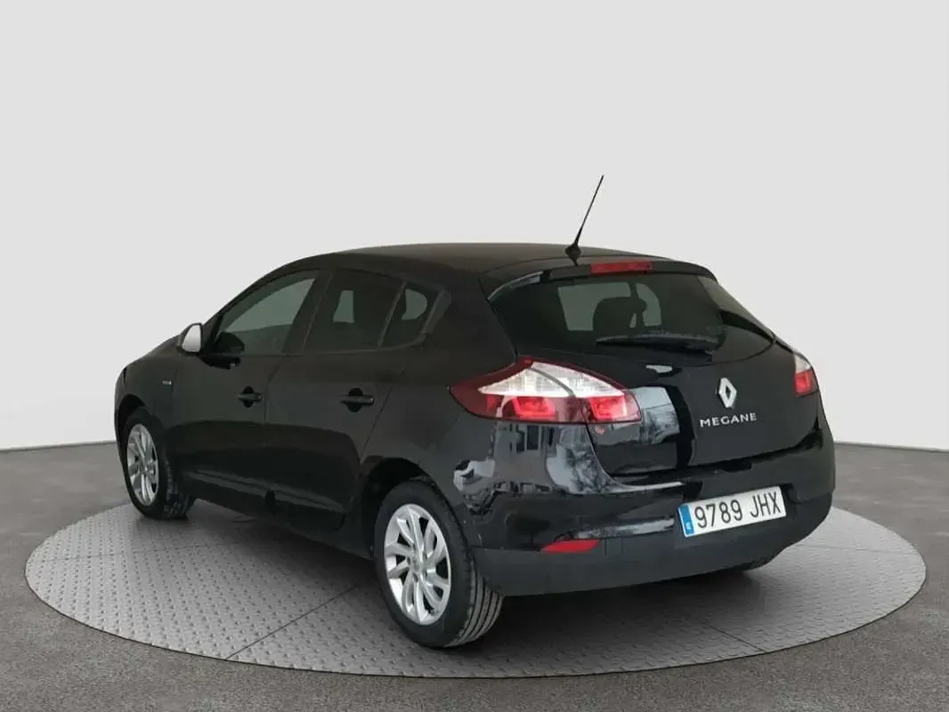 Usado Renault Mégane LIMITED 116 CV (85 kW) 2015 Negro Utilitario