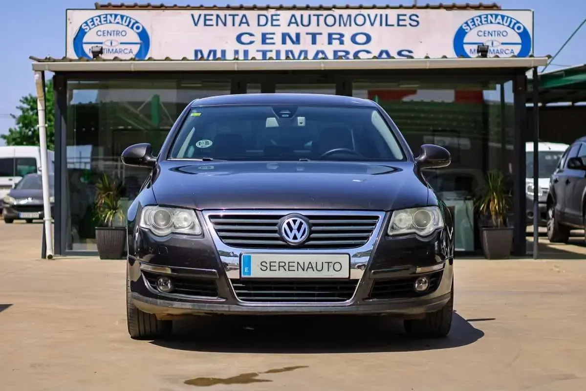 Usado VW Passat Advance 140 CV (102 kW) 2009 Negro Berlina